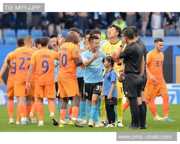 他想出去闯一闯成就足球梦的球星成长之路